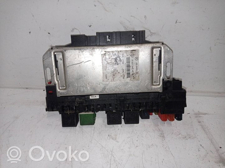 Mercedes-Benz S W220 Fuse module A0275454532