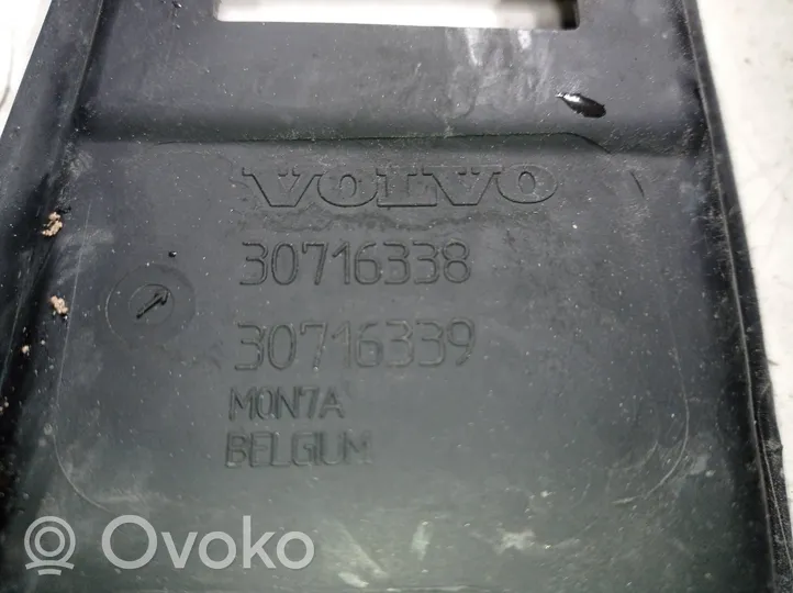 Volvo V50 Osłona chłodnicy 30716338