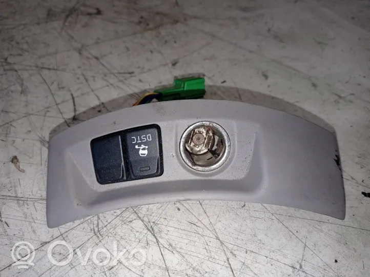 Volvo V50 Cigarette lighter 8686026