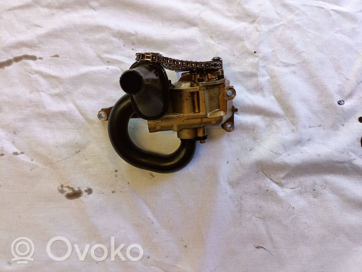 Mercedes-Benz ML W164 Pompe à huile A2721800501