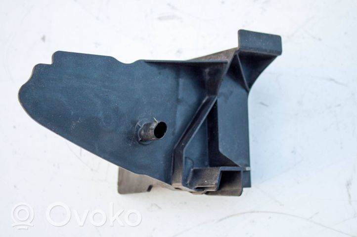 Mercedes-Benz Vito Viano W639 Etupuskurin kannake A6398850414