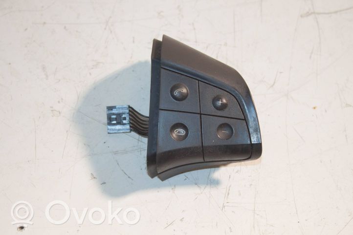 Mercedes-Benz R W251 Кнопки рулевого колеса A2518210151