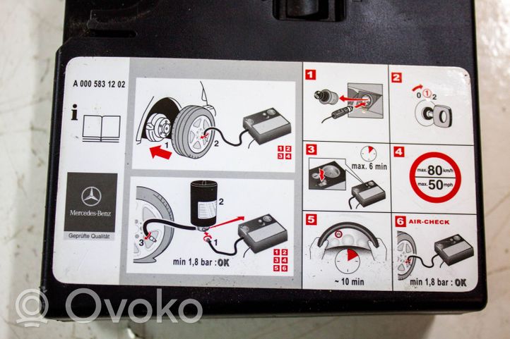 Mercedes-Benz CLC CL203 Kit d’outils a2038990161