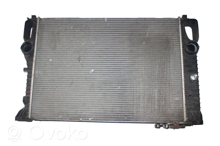 Mercedes-Benz CLS C219 Coolant radiator A2115003402