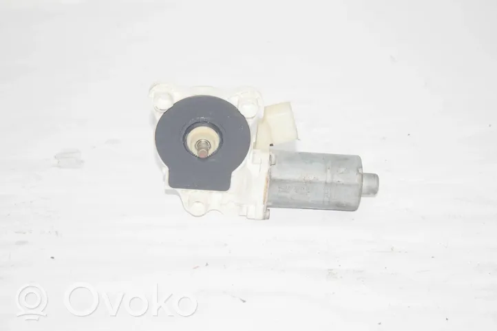 Mercedes-Benz E W211 Front door window regulator motor A2118202942