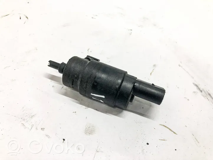 Mercedes-Benz E W211 Pumpe Scheibenwaschanlage 3090179