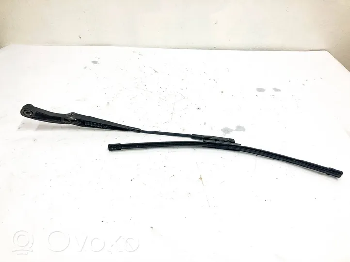 Mercedes-Benz SLK R171 Front wiper blade arm A1718200640