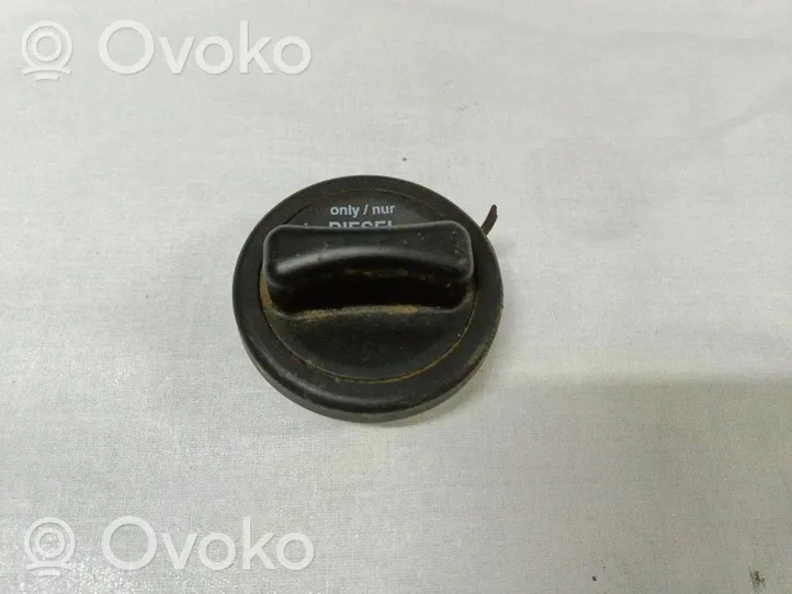 Mercedes-Benz E W211 Tappo del serbatoio del carburante A2204700705