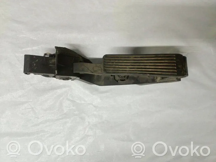 Mercedes-Benz E W211 Pedale dell’acceleratore A2113000604