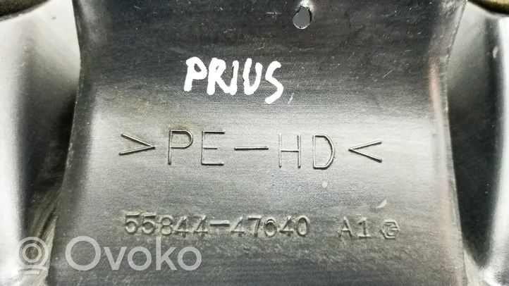 Toyota Prius (XW20) Część rury dolotu powietrza 5584447640