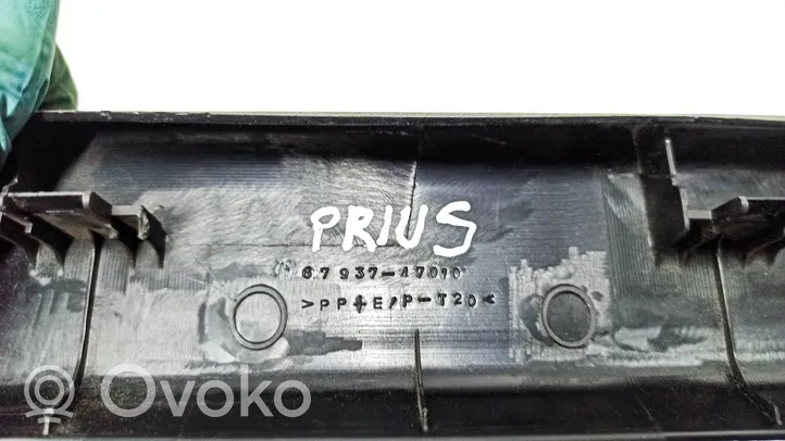 Toyota Prius (XW20) Inne elementy wykończenia bagażnika 6793747010