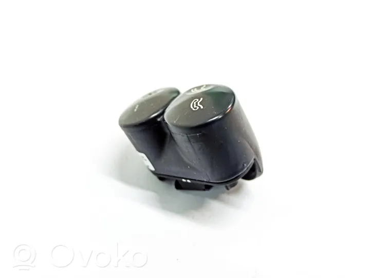 Mercedes-Benz CLK A209 C209 Boutons / interrupteurs volant A2308202410