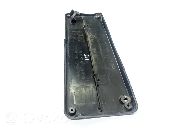 Mercedes-Benz E W211 Support de plaque d'immatriculation A2118850981