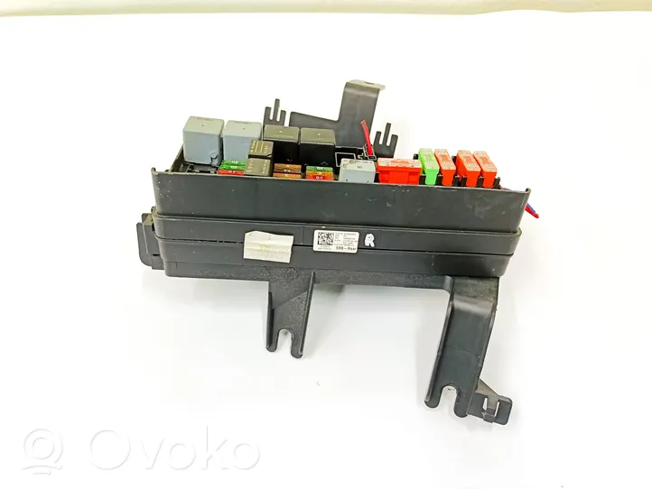 Mercedes-Benz R W251 Fuse box set A1645403072