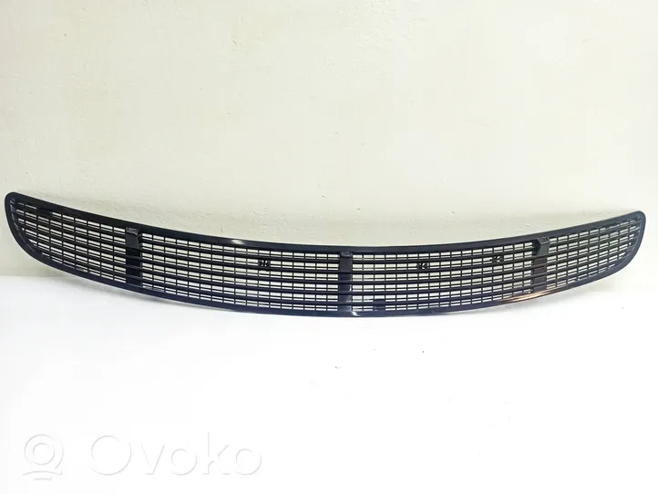 Mercedes-Benz R W251 Grille calandre de capot 2518800005