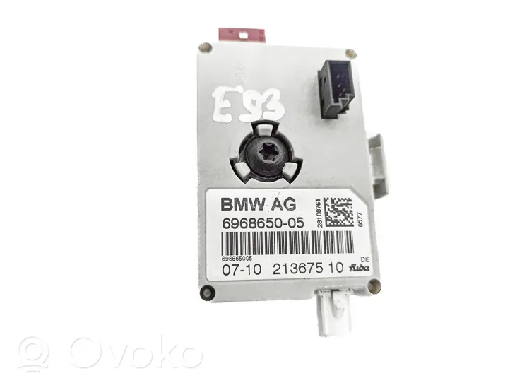 BMW 3 E92 E93 Aerial antenna amplifier 696865005
