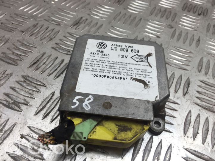 Volkswagen Golf IV Airbag control unit/module 1J0909609