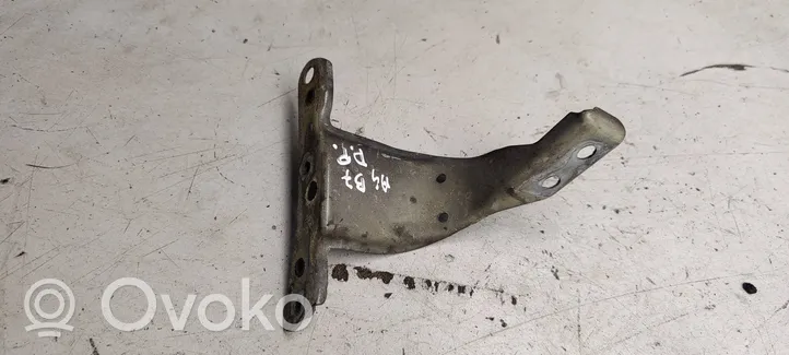 Audi A4 S4 B7 8E 8H Supporto di montaggio del parafango 8e0821136A