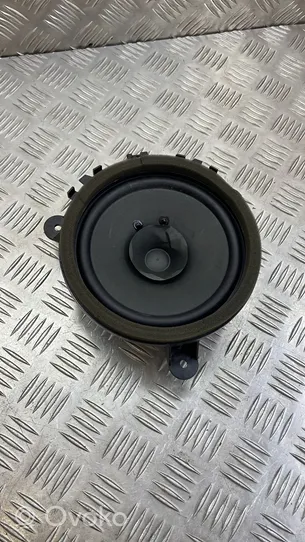 Volvo V70 Enceinte de porte arrière 30657444