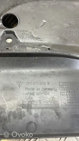 Porsche Cayenne (92A) Rivestimento della modanatura della chiusura del vano motore/cofano 7P5805806B