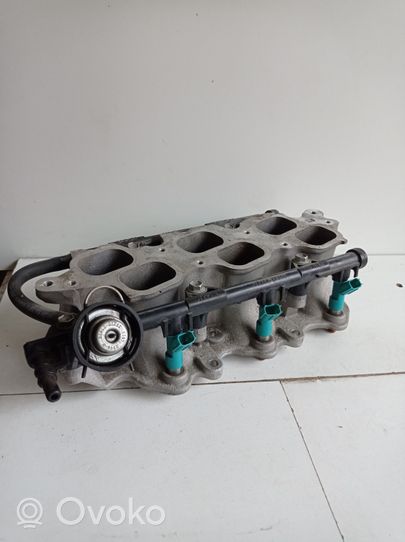 Toyota Sienna XL30 III Injection de carburant 