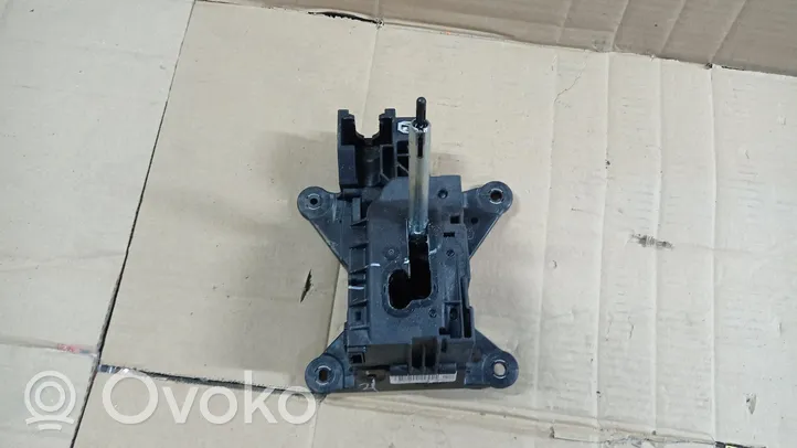 Chevrolet Camaro Palanca/selector de cambios 84588250