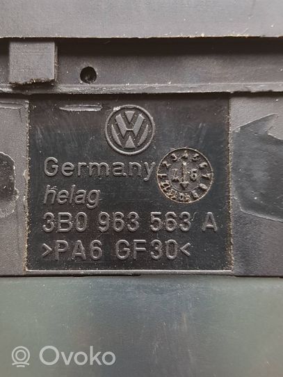 Volkswagen PASSAT B5.5 Sėdynių šildymo jungtukas 3B0963563A