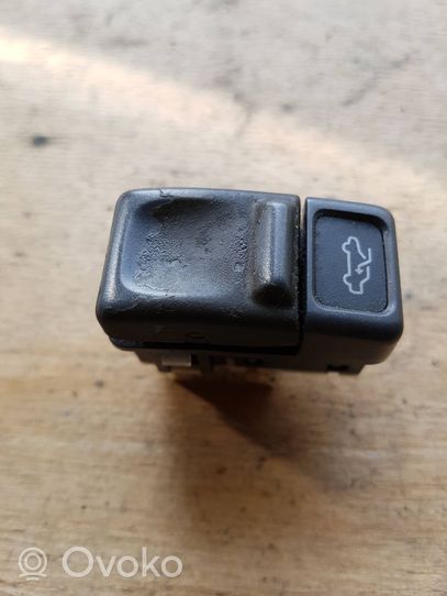 Volvo S70  V70  V70 XC Sunroof switch 9162950