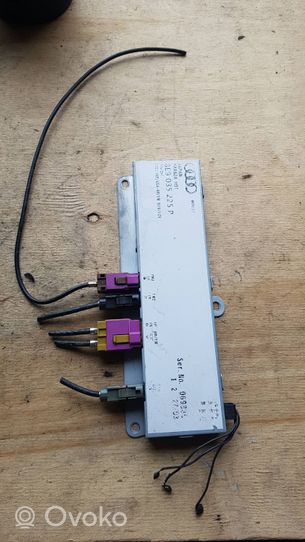 Audi A4 S4 B6 8E 8H Aerial antenna amplifier 8E9035225P