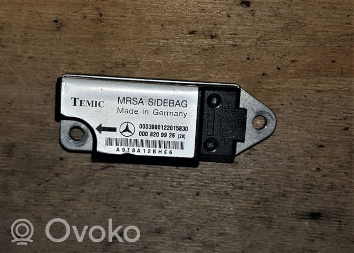 Mercedes-Benz E W210 Sensore d’urto/d'impatto apertura airbag 0008209926