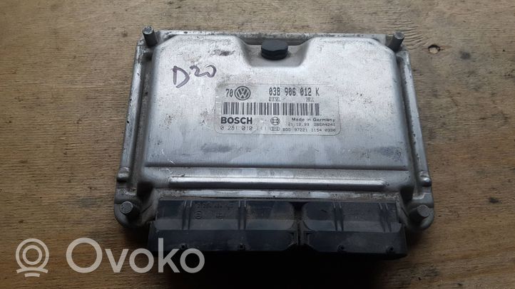 Volkswagen Bora Calculateur moteur ECU 038906012K