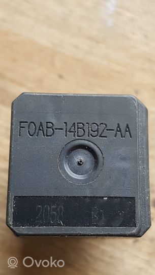 Ford Mondeo Mk III Autres relais F0AB14B192AA
