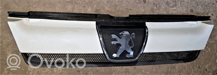 Peugeot Boxer Etusäleikkö 1304703070