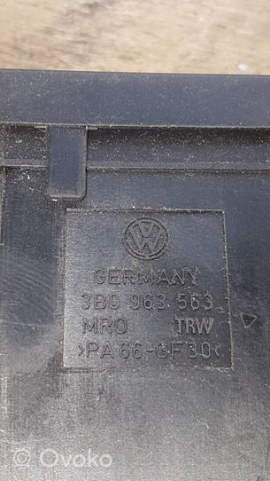 Volkswagen Bora Istuimen lämmityksen kytkin 3B0963563