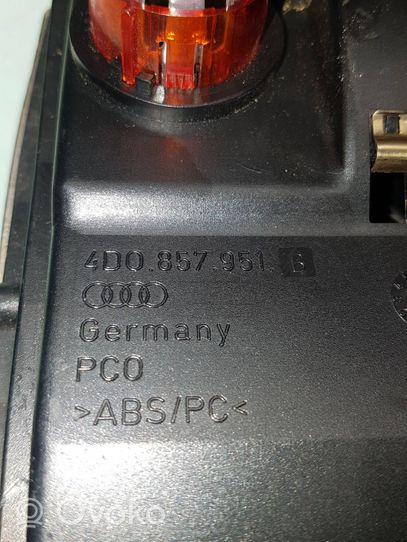 Audi 80 90 S2 B4 Auton tuhkakuppi 4D0857951B