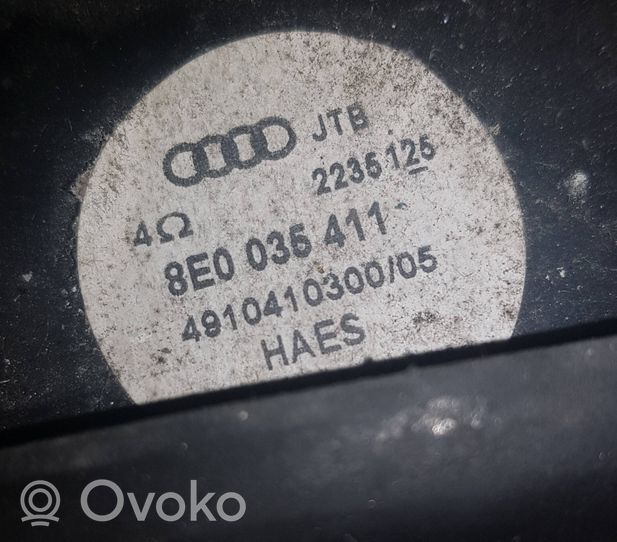 Audi A4 S4 B7 8E 8H Enceinte de porte arrière 8E0035411