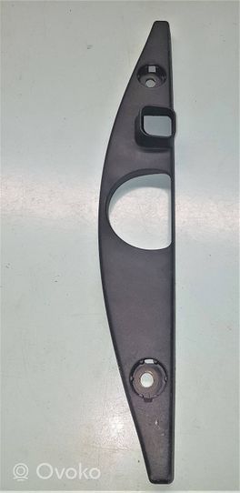 BMW 3 E46 Tailgate trim 8233368