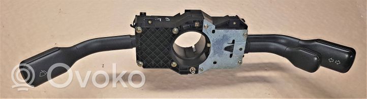 Audi A6 S6 C4 4A Leva/interruttore dell’indicatore di direzione e tergicristallo 4D0953513A