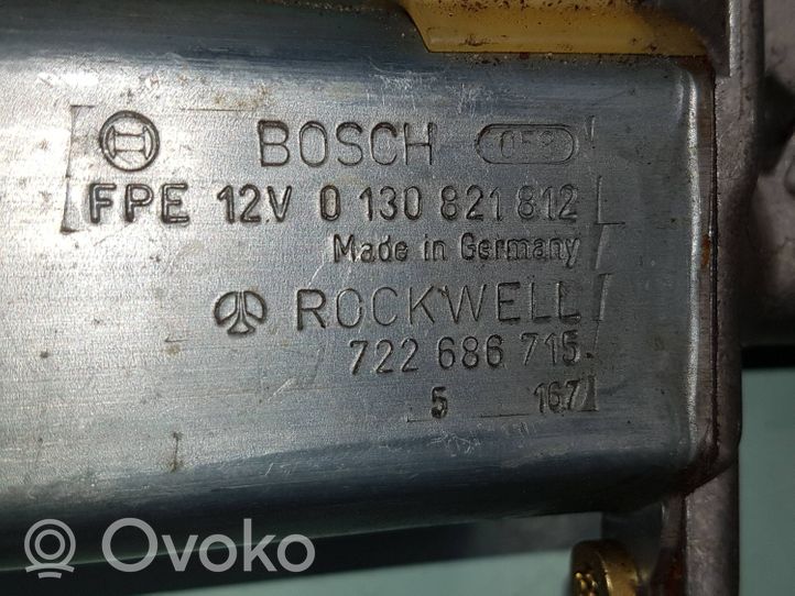 Volkswagen PASSAT B3 Silniczek szyberdachu 0130821812