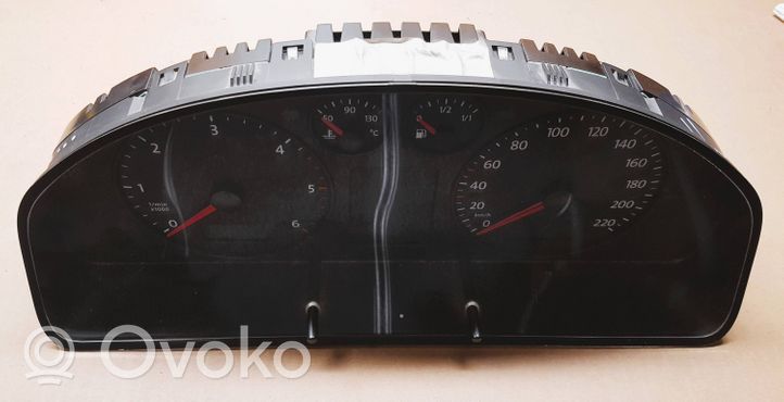 Volkswagen Transporter - Caravelle T5 Speedometer (instrument cluster) 88311346