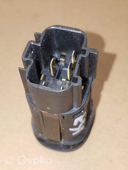 Ford Focus Seat heating switch 98AG19K314BA