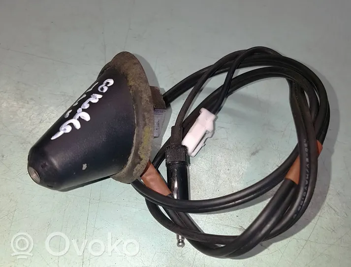 Toyota Corolla E120 E130 GPS-pystyantenni 