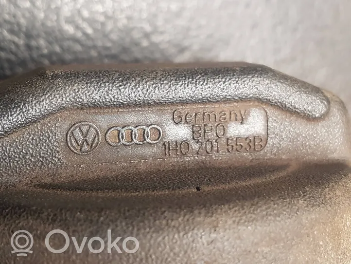 Audi A4 S4 B5 8D Polttoainesäiliön täyttöaukon korkki 1H0201553B