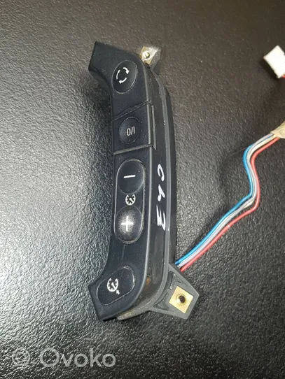 BMW 5 E39 Przełącznik / Przycisk kierownicy 8380274