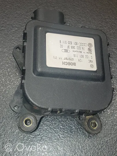 Audi A4 S4 B5 8D Motor/activador trampilla de calefacción 8D18205116