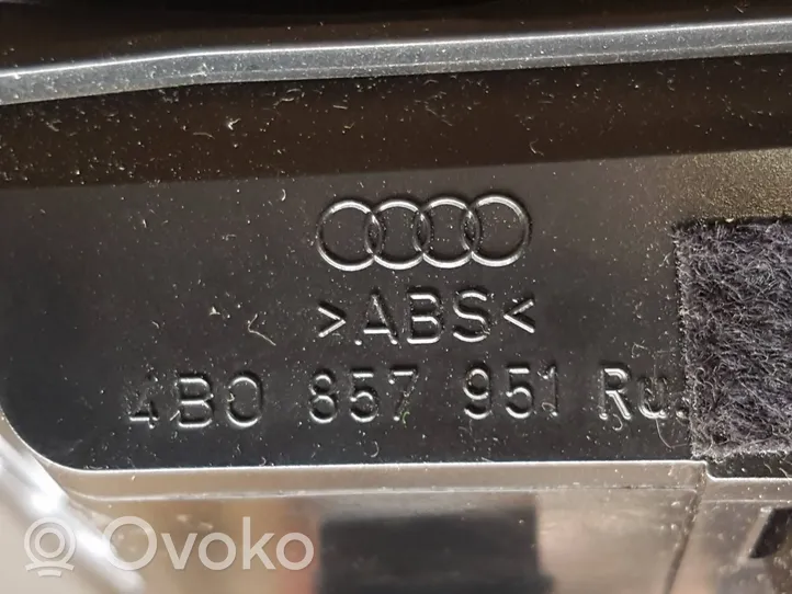 Audi A6 Allroad C5 Tuhkakuppi (edessä) 4B0857951