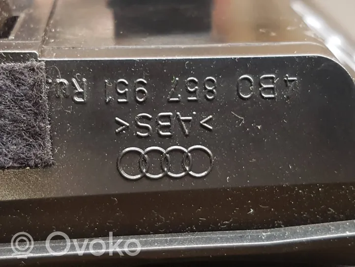 Audi A6 Allroad C5 Tuhkakuppi (edessä) 4B0857951