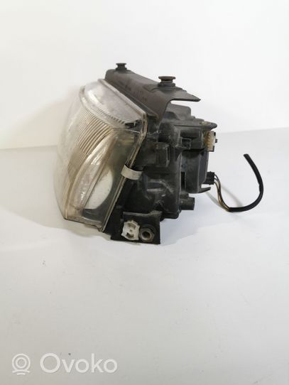 Volkswagen PASSAT B5 Lampa przednia 14869100