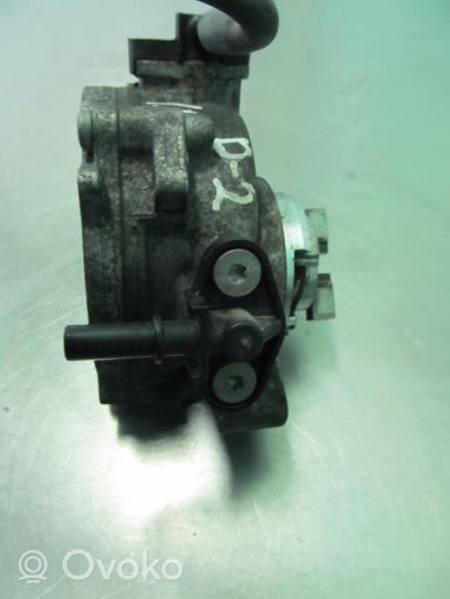 Volvo V40 Cross country Vacuum pump 9804021880