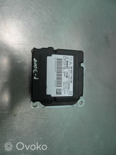 Peugeot 3008 I Airbag control unit/module 9666775480